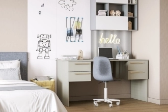 Письменный стол Ада в белом цвете с гладкими фасадами